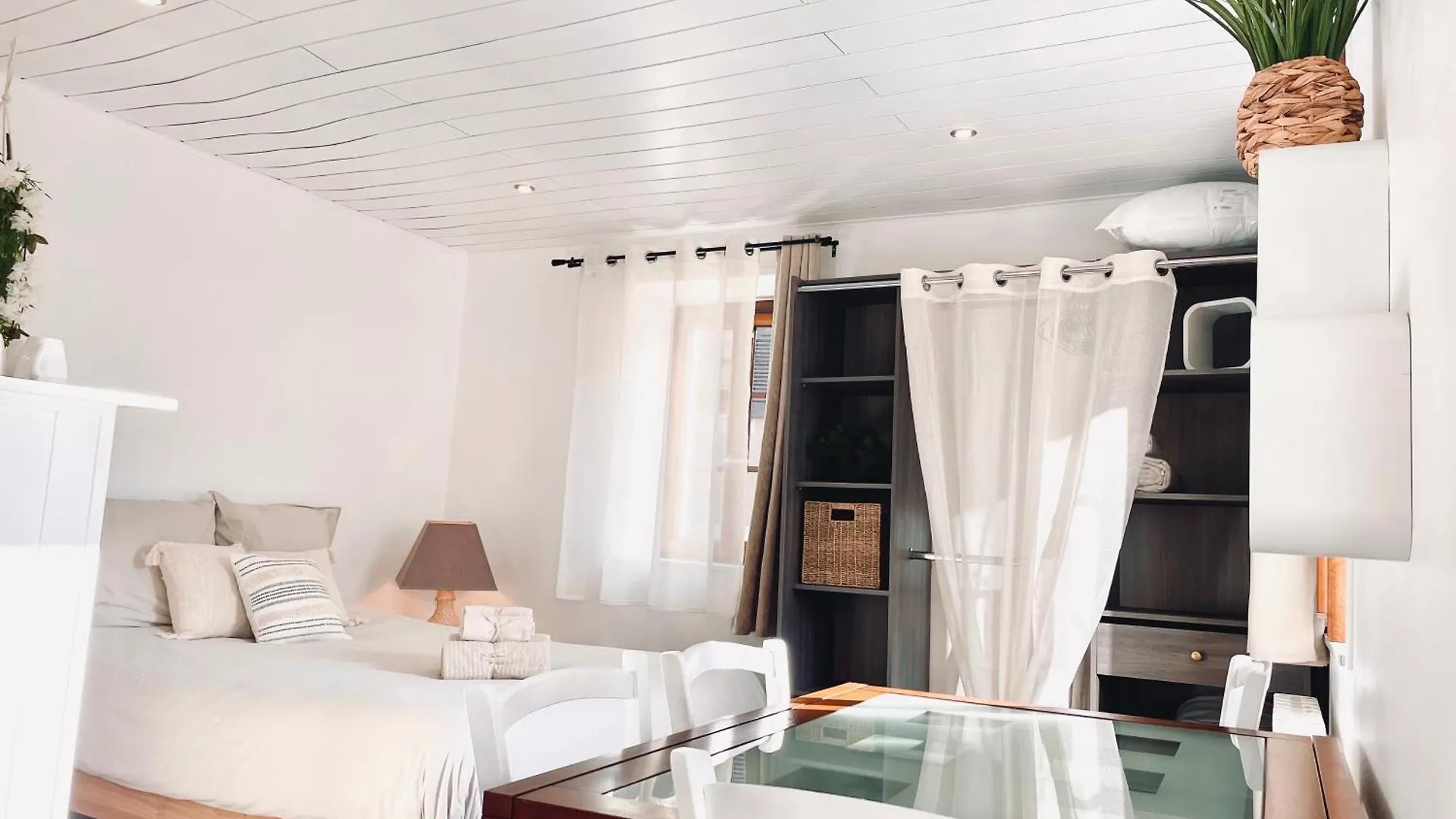 Apartment Kapuccino Appartement Chic Et Cosy Centre-Ville Wifi Chalencon