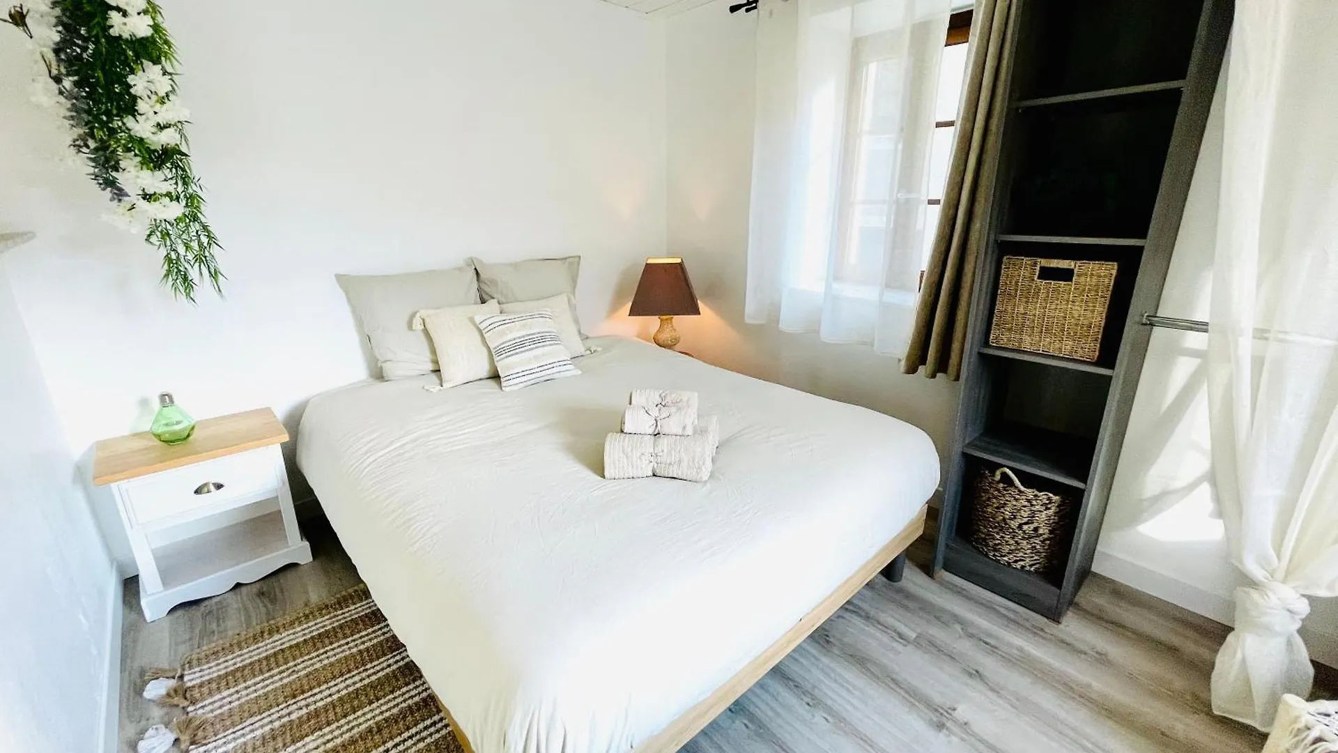 Kapuccino Appartement Chic Et Cosy Centre-Ville Wifi Chalencon Apartment