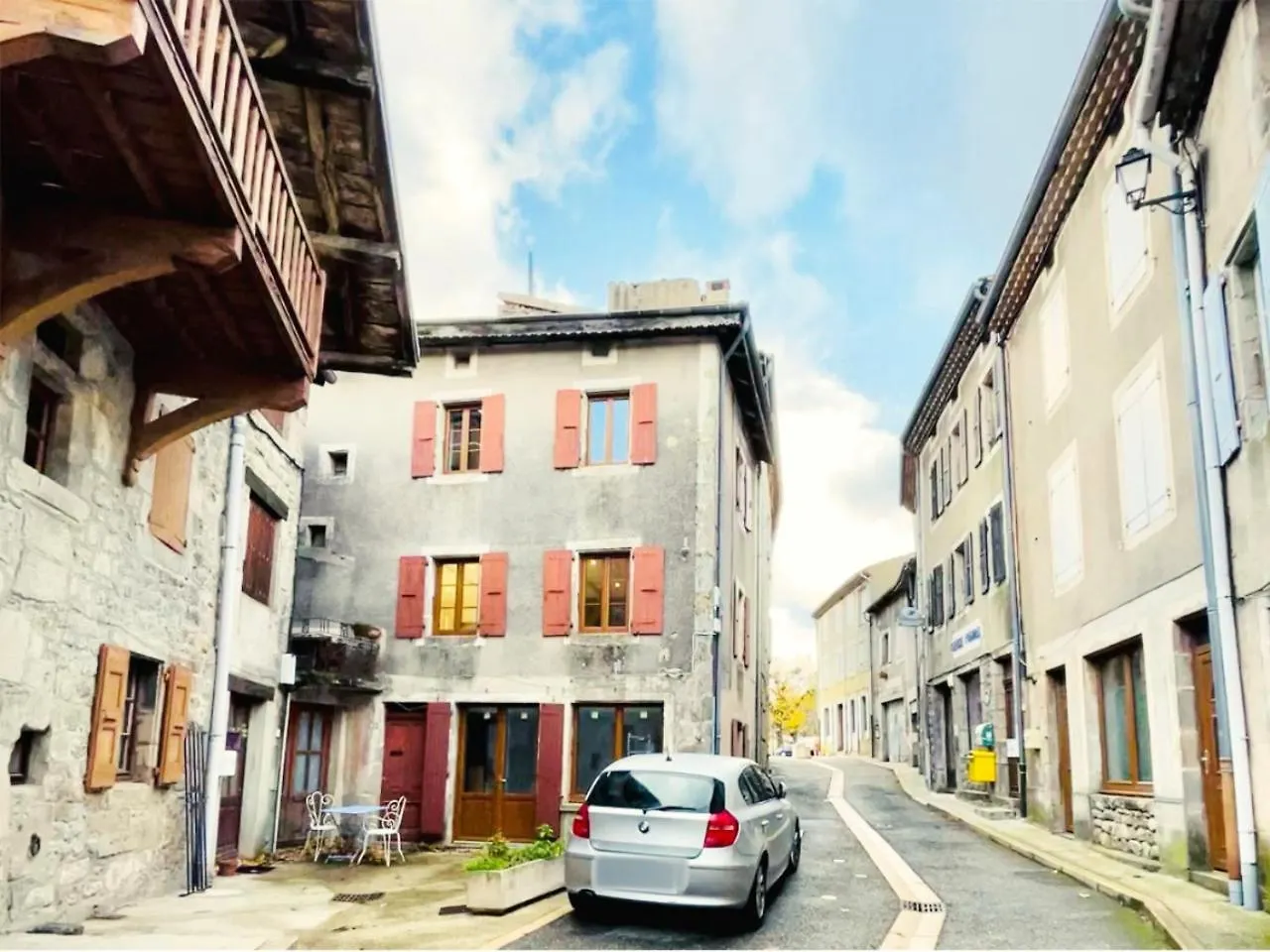 Kapuccino Appartement Chic Et Cosy Centre-Ville Wifi Chalencon فرنسا